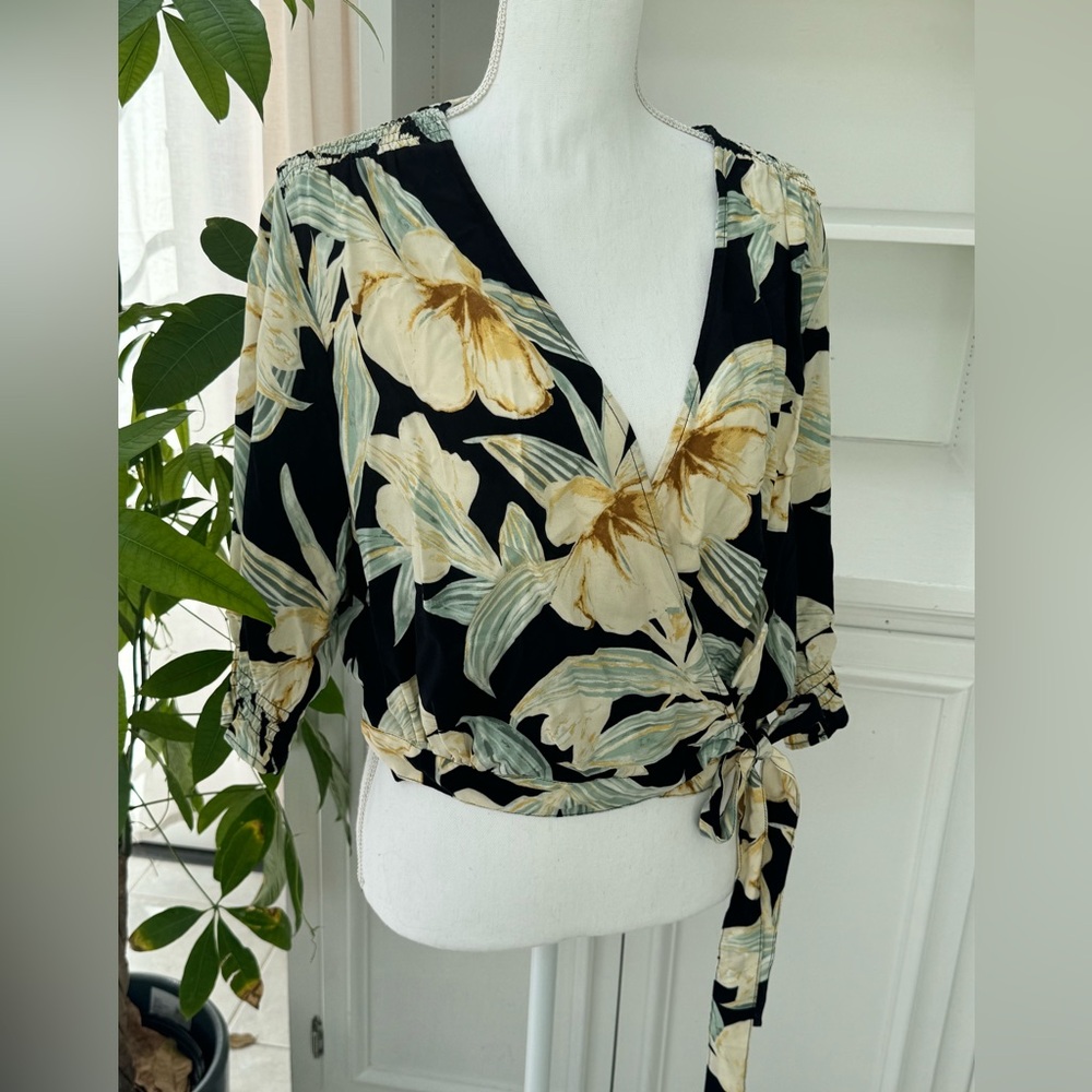 Floral top